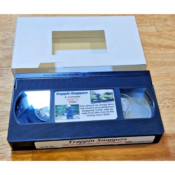 Trappin Snappers How To Catch, Clean and Cook Sappin Turtles VHS-Rate-Trapping